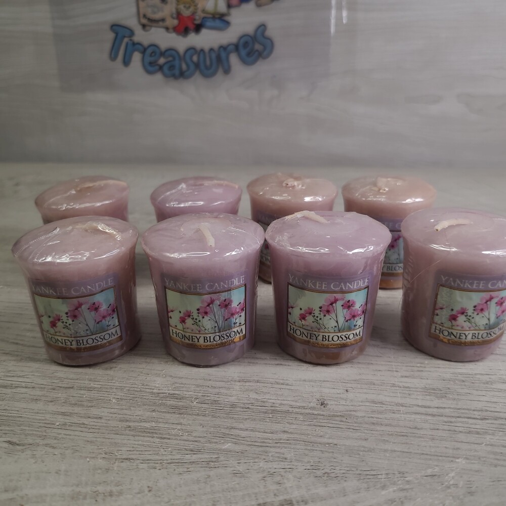 Yankee Candle Honey Blossom Votive Candle Lot of 8 NOS NEW